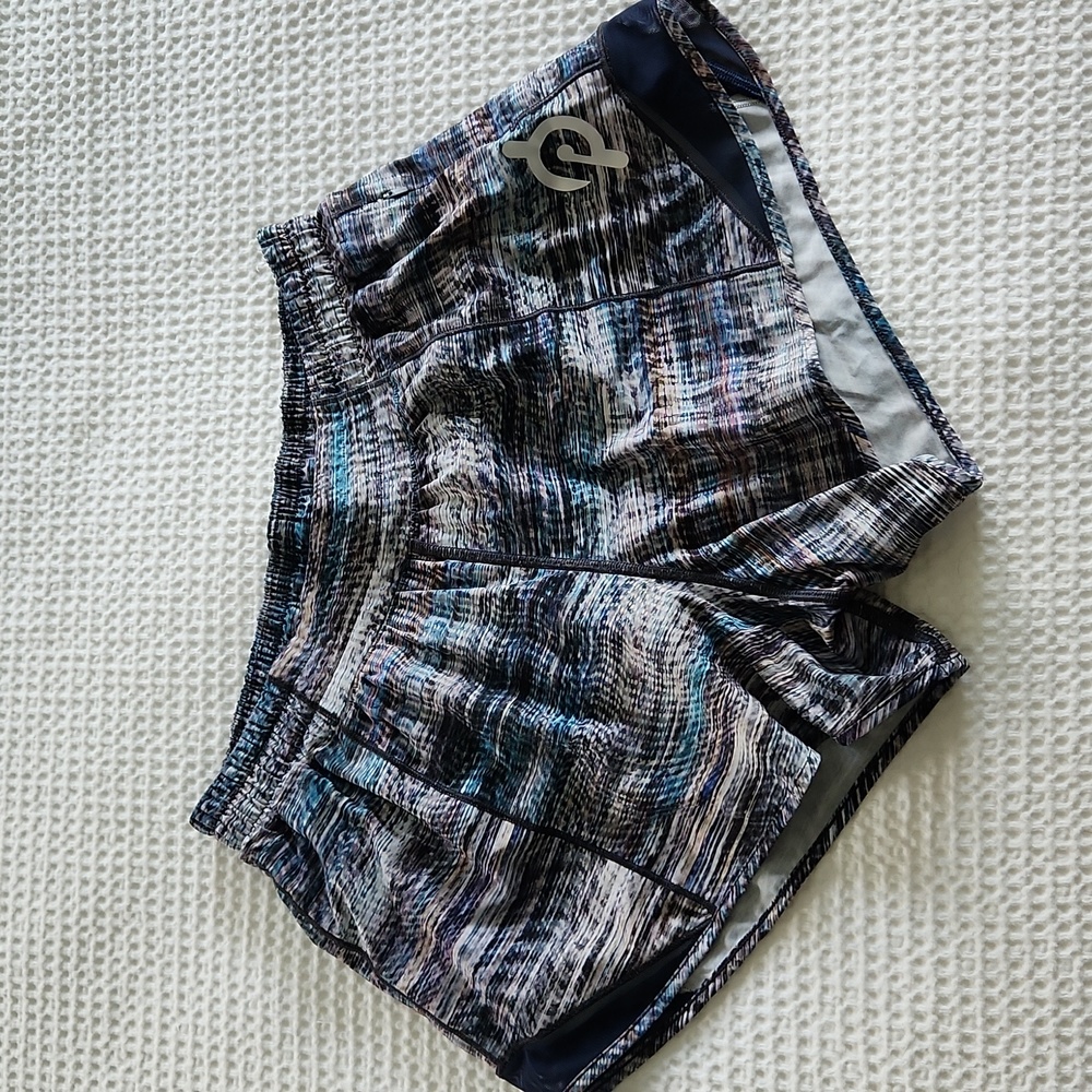 Peloton 8 lululemon track run shorts